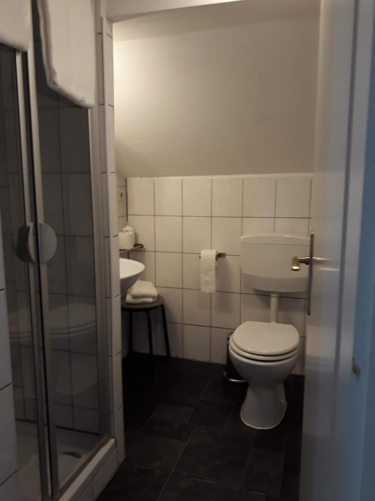 Hotel Restaurant Adria Kroatien バート・エムス エクステリア 写真