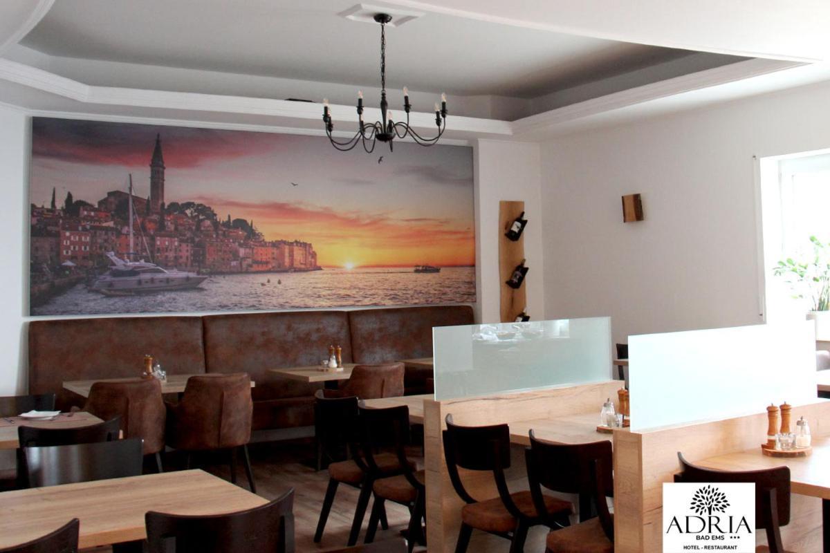 Hotel Restaurant Adria Kroatien バート・エムス エクステリア 写真